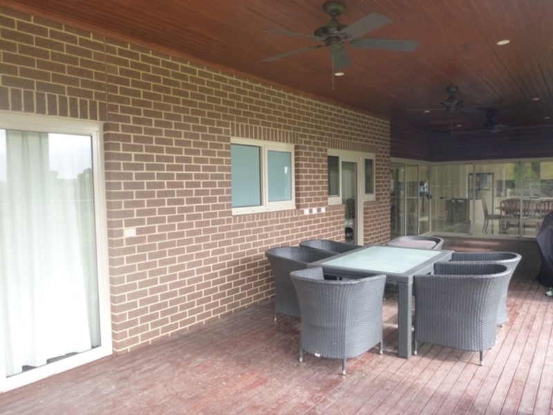 32 Thompson Road, Drouin South VIC 3818