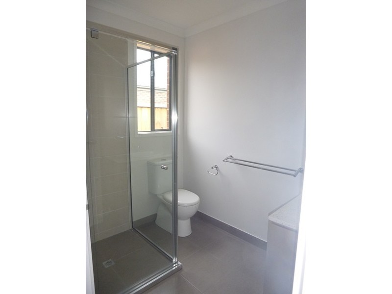 15 Ashdown Avenue, Warragul VIC 3820