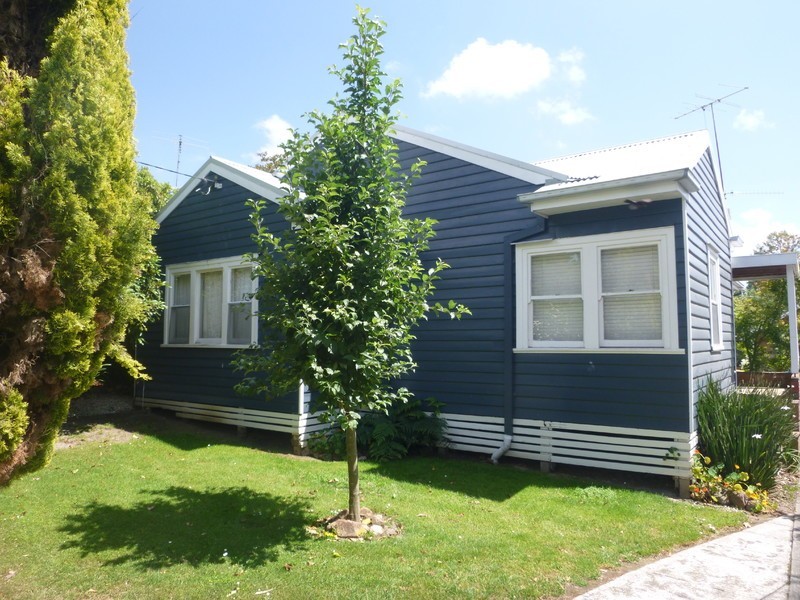 3 Victoria Street, Drouin VIC 3818