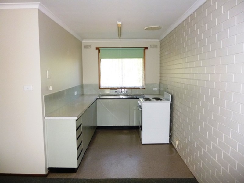 2/234 Princes Way, Drouin VIC 3818