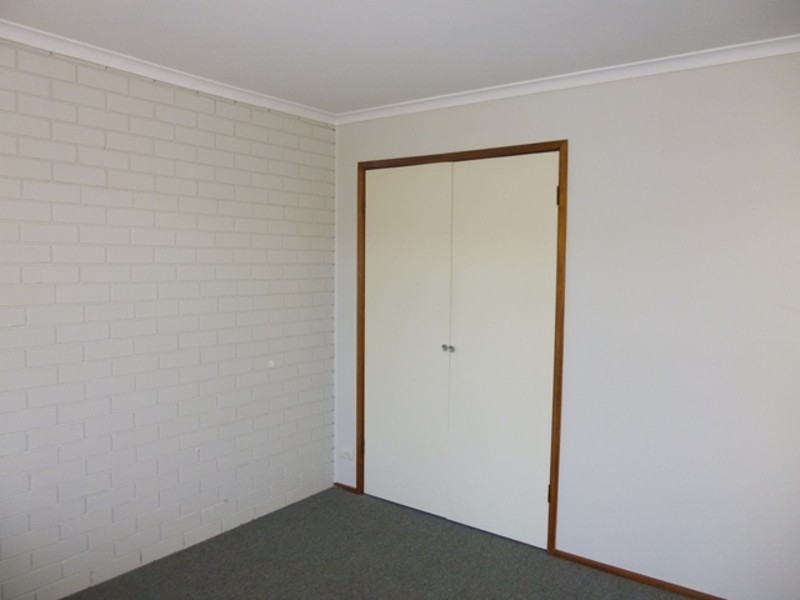 2/234 Princes Way, Drouin VIC 3818