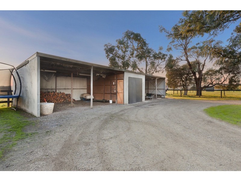 260 Fourteen Mile Road, Garfield VIC 3814