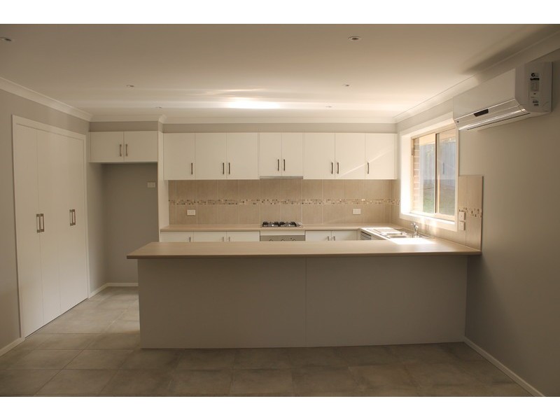 4 Eucalyptus Court, Drouin VIC 3818