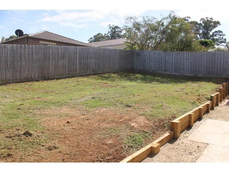 4 Eucalyptus Court, Drouin VIC 3818