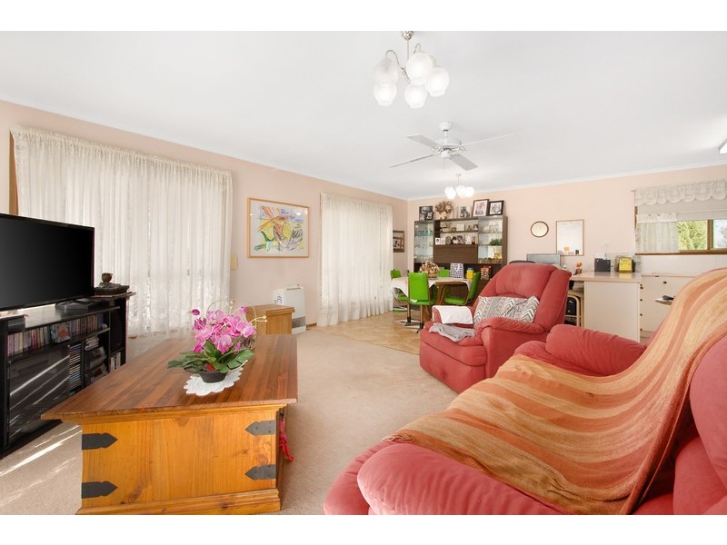 8 Fourteen Mile Road, Garfield VIC 3814