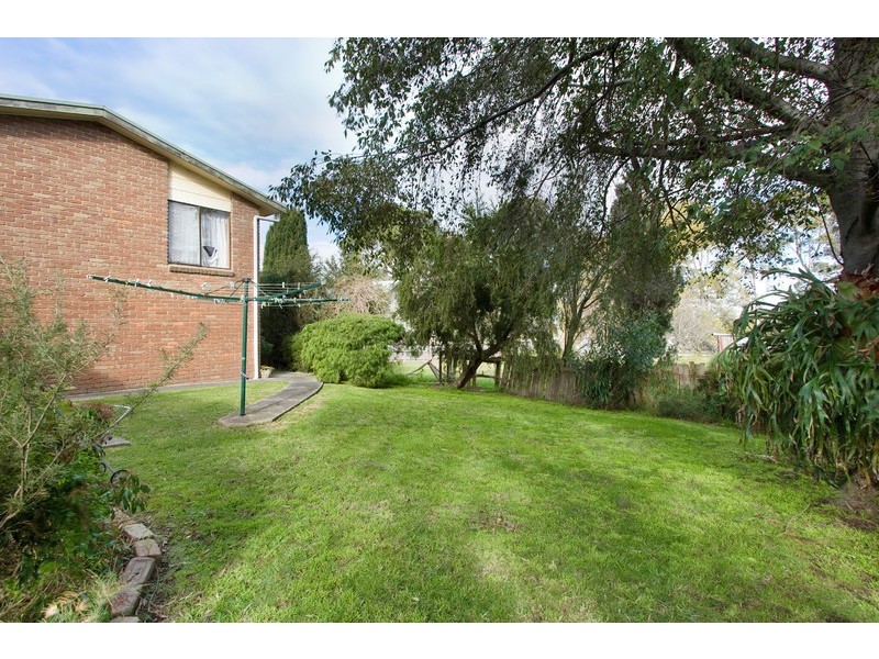 8 Fourteen Mile Road, Garfield VIC 3814