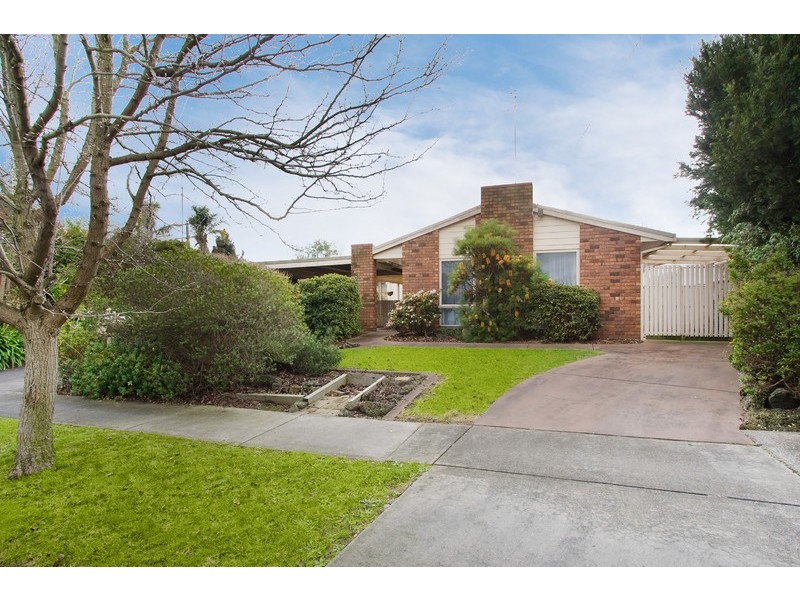 19 Forrest Street, Drouin VIC 3818