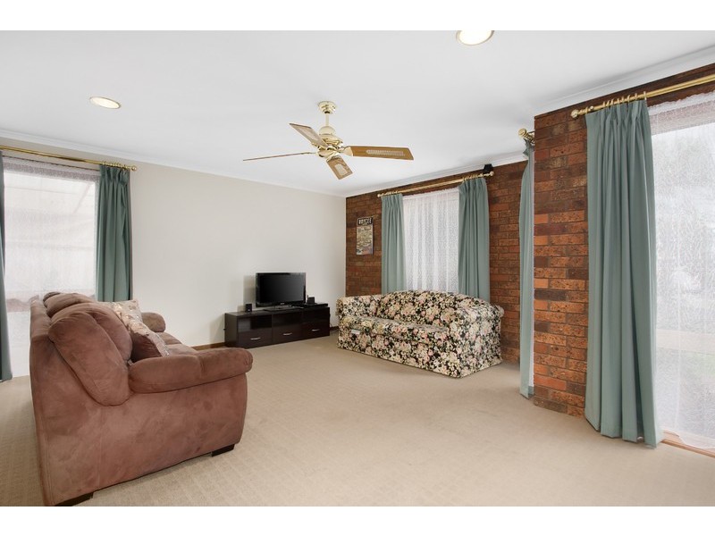 19 Forrest Street, Drouin VIC 3818