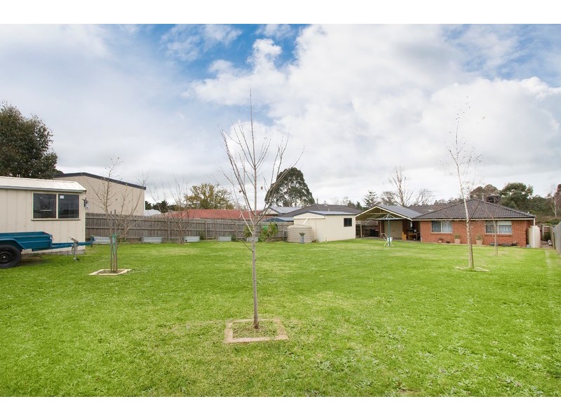 112 Longwarry Road, Drouin VIC 3818