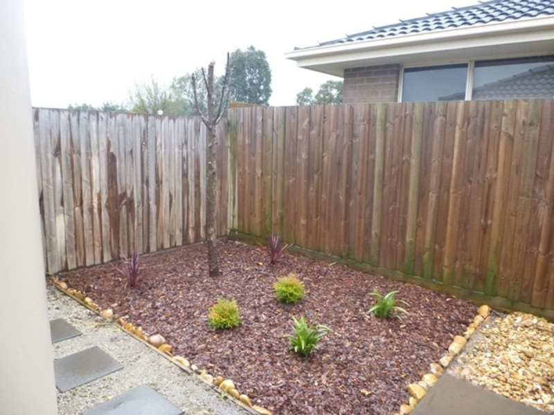 8/8 Nar Nar Goon – Longwarry Road, Longwarry VIC 3816