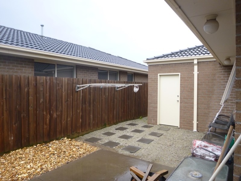 8/8 Nar Nar Goon – Longwarry Road, Longwarry VIC 3816