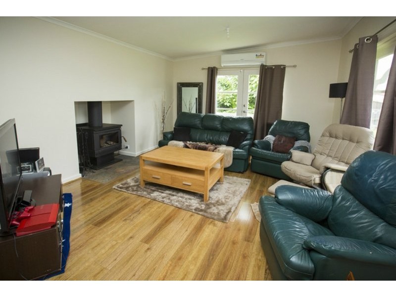 94 McNeilly Road, Drouin VIC 3818