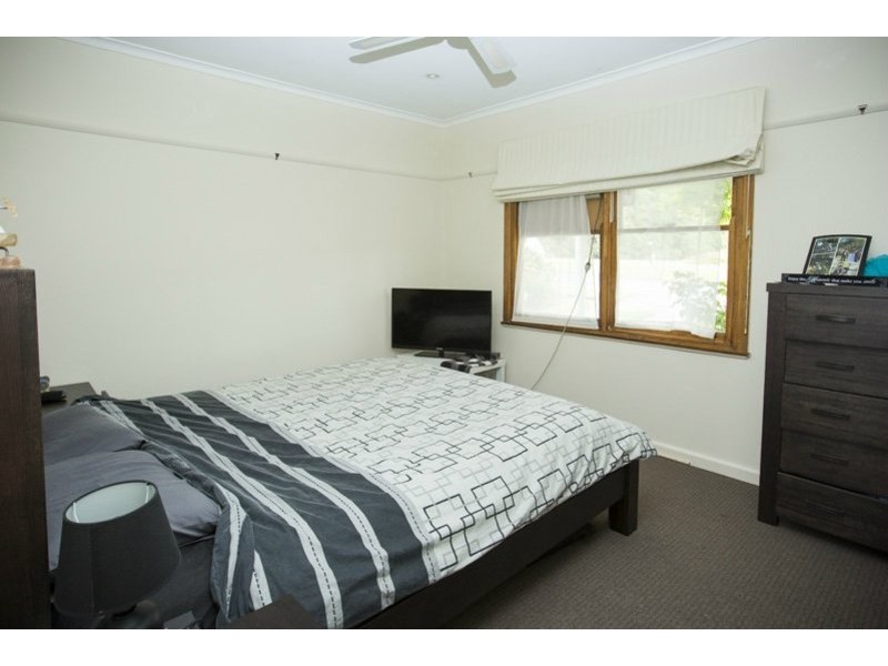 94 McNeilly Road, Drouin VIC 3818