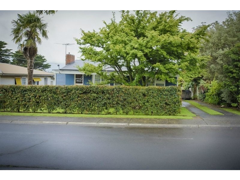 94 McNeilly Road, Drouin VIC 3818