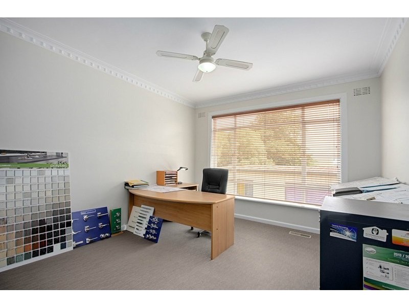 16 Sinclair Street, Drouin VIC 3818