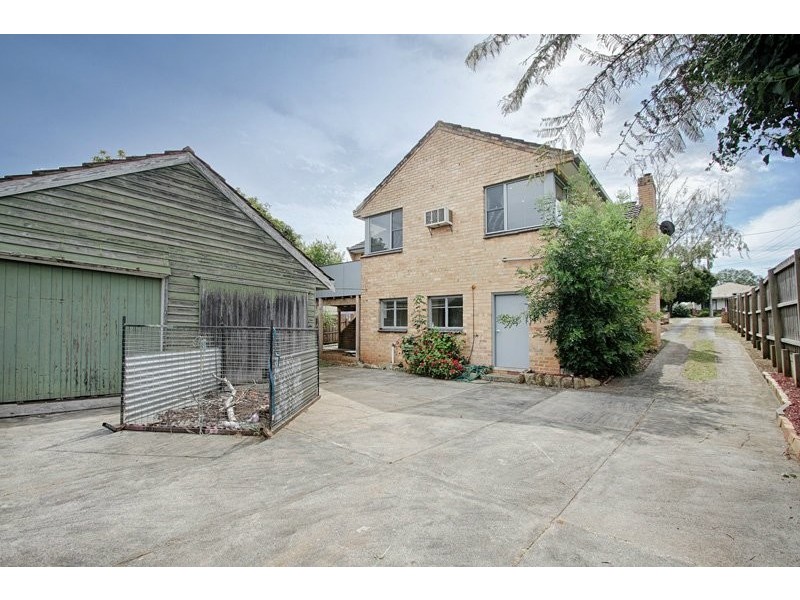 16 Sinclair Street, Drouin VIC 3818