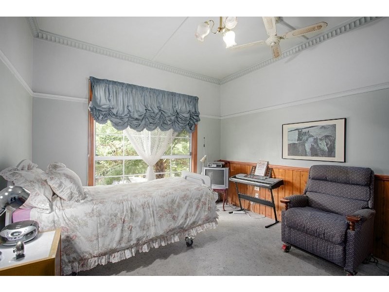 15 Longwarry Road, Drouin VIC 3818