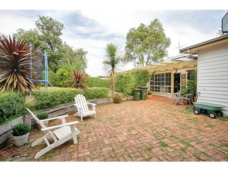 15 Longwarry Road, Drouin VIC 3818