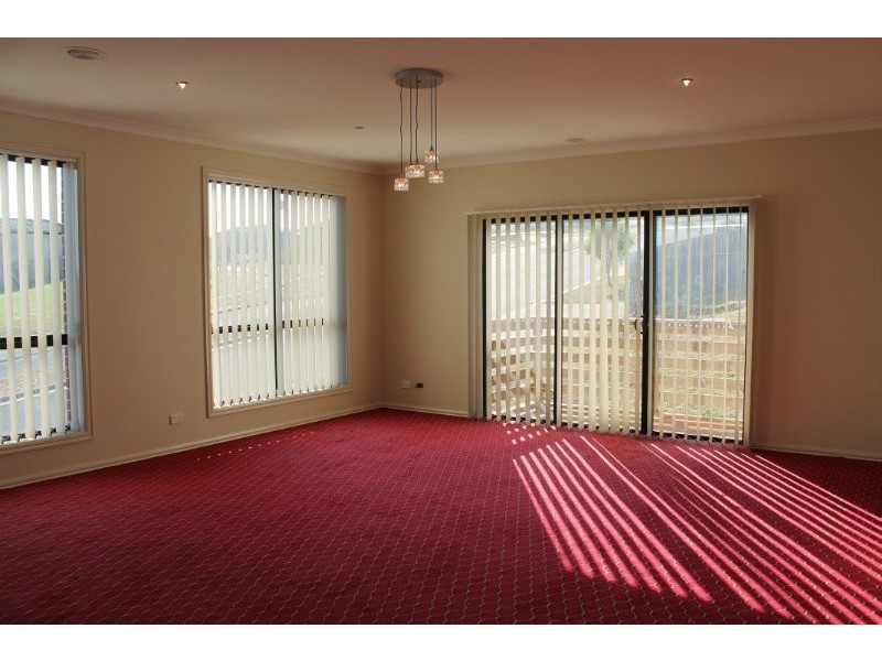 1 Manallack Lane, Drouin VIC 3818