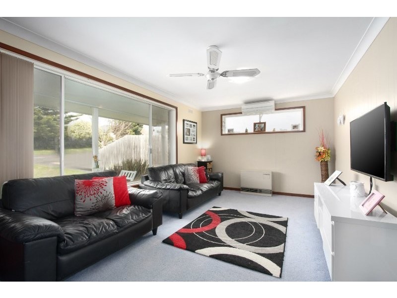 11 McClure Street, Drouin VIC 3818