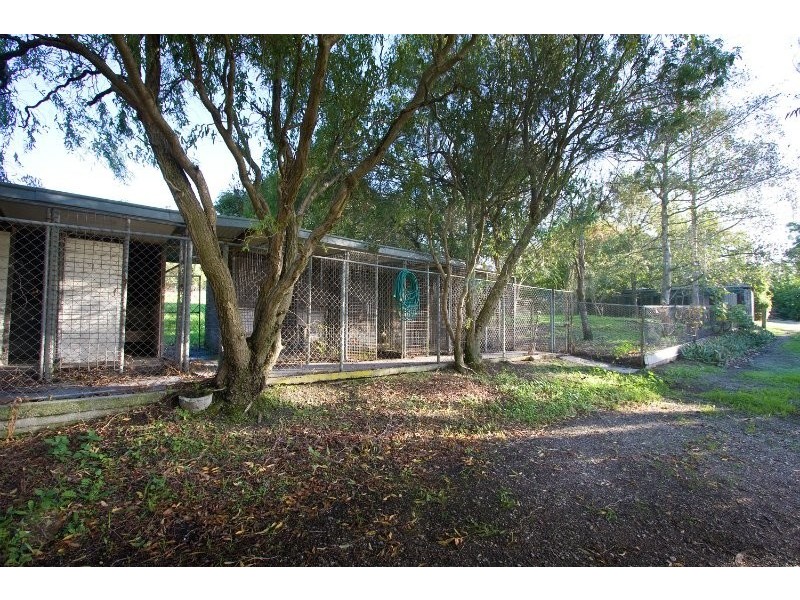 165 Old Sale Road, Drouin West VIC 3818