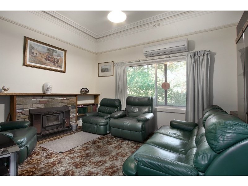 165 Old Sale Road, Drouin West VIC 3818