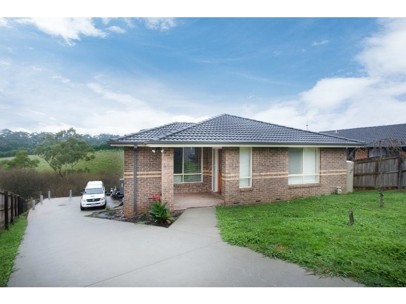 9 Vivian Court, Drouin VIC 3818