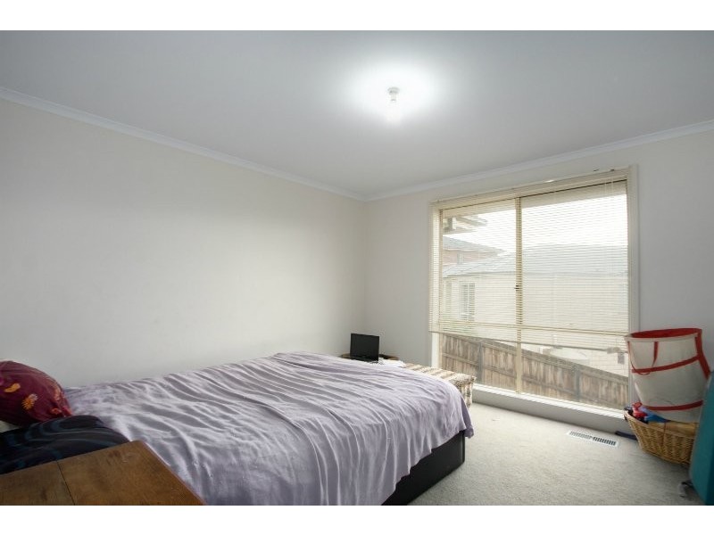 9 Vivian Court, Drouin VIC 3818