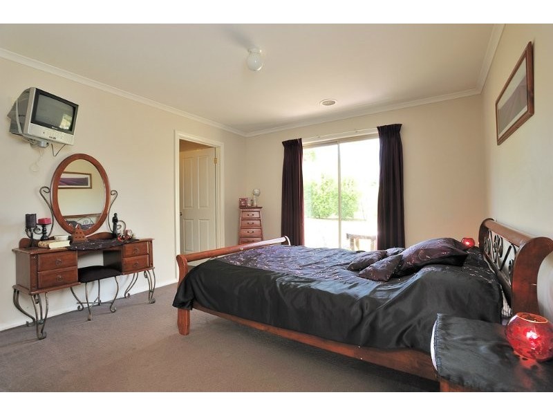 53 Wellwood Road, Drouin VIC 3818