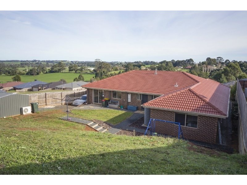 9 Kensington Square, Drouin VIC 3818