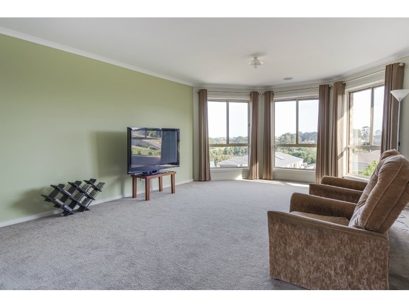 9 Kensington Square, Drouin VIC 3818