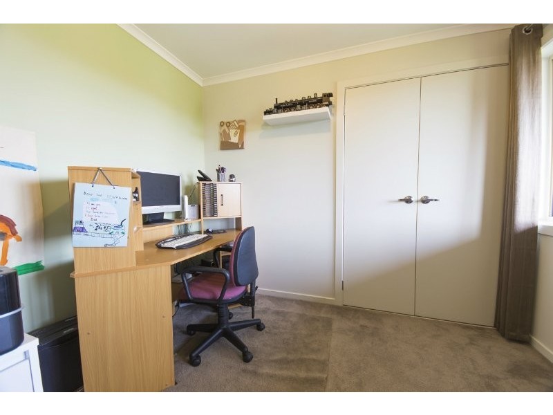 9 Kensington Square, Drouin VIC 3818