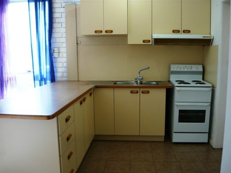 Unit 1 – 43 Lampard Road, Drouin VIC 3818