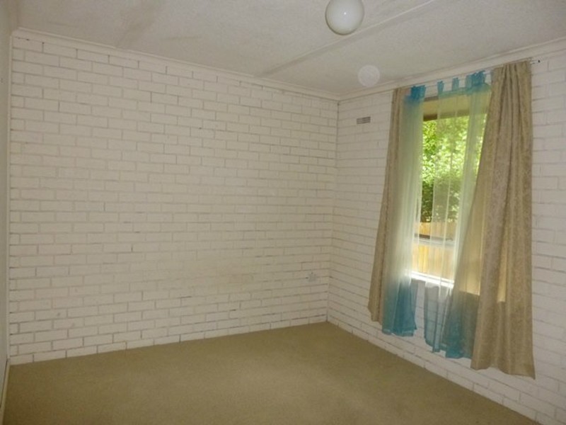 Unit 1 – 43 Lampard Road, Drouin VIC 3818