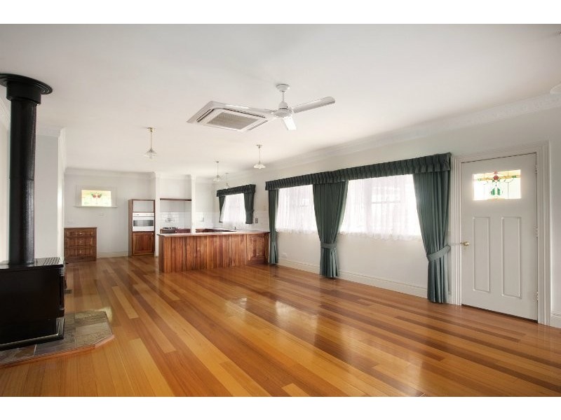 43 Jefferson Road, Garfield VIC 3814