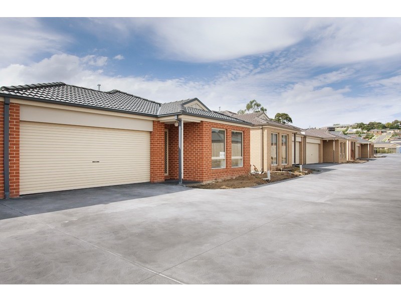 Unit 19 9 Shakespeare Court, Drouin VIC 3818