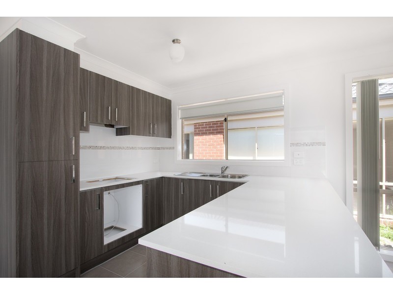 Unit 19 9 Shakespeare Court, Drouin VIC 3818