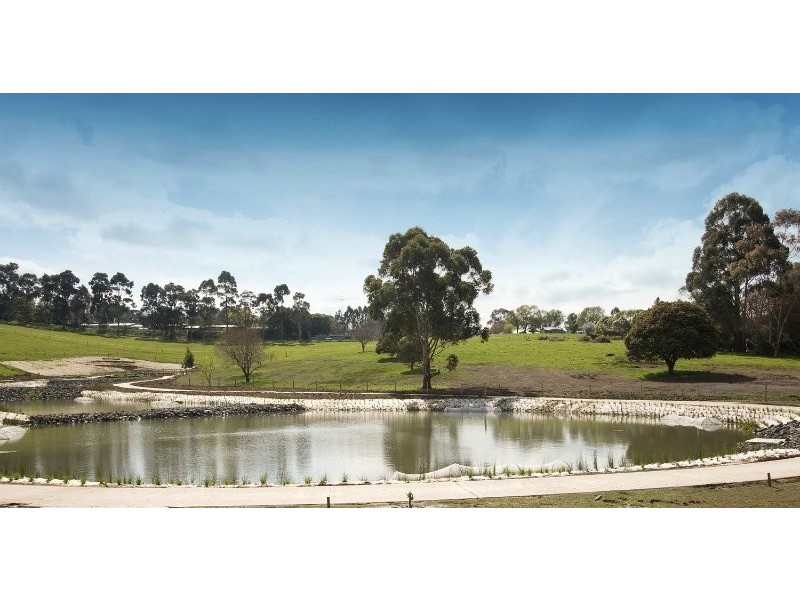 17 Railway Road, Neerim South VIC 3831