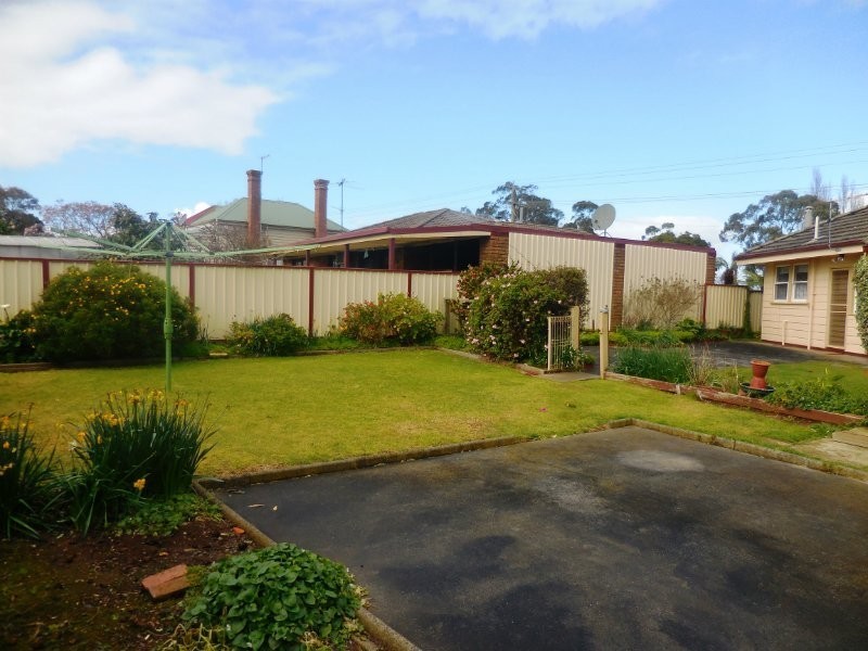 45 Longwarry Road, Drouin VIC 3818