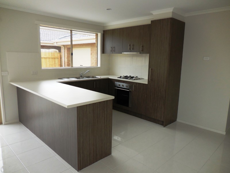 2/2 Burnnett Court, Longwarry VIC 3816