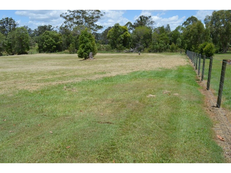 13 Allira Court, Pomona QLD 4568