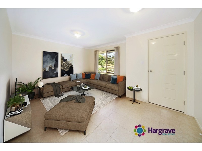 17 Oak Street, Cooroy QLD 4563
