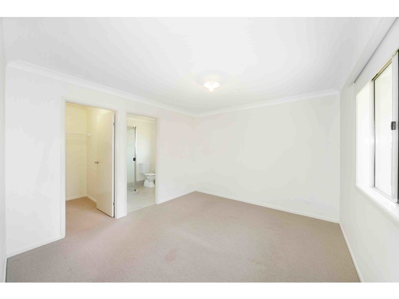 17 Oak Street, Cooroy QLD 4563