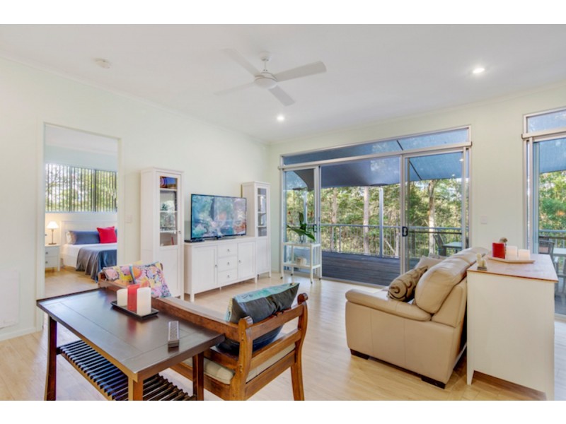 73 Smedley Drive, Pomona QLD 4568