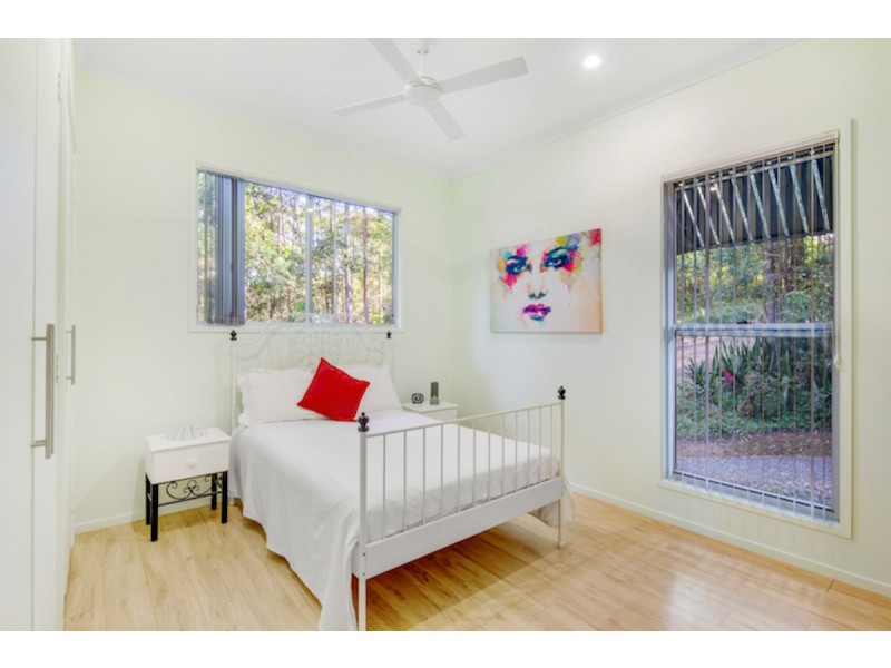 73 Smedley Drive, Pomona QLD 4568