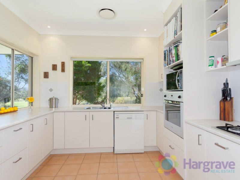 82 Orana Avenue, Pomona QLD 4568