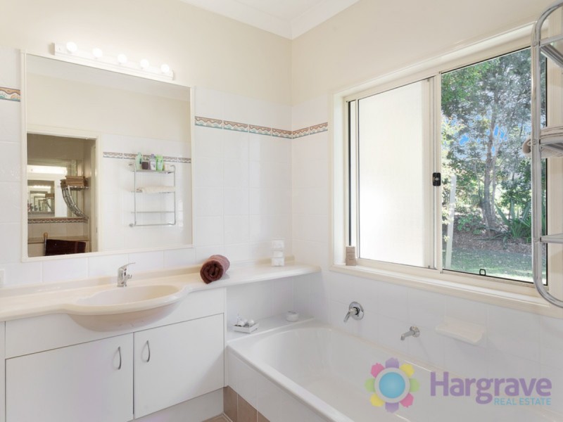 82 Orana Avenue, Pomona QLD 4568