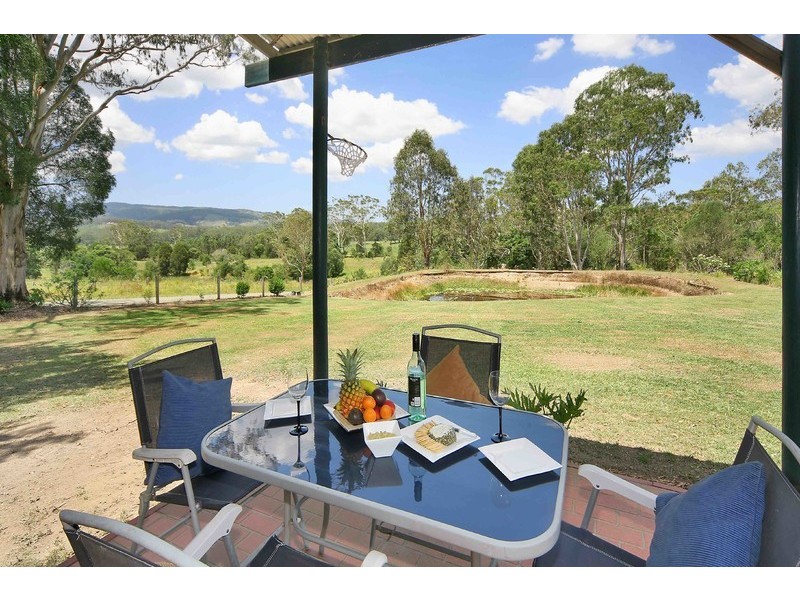 7 Flindersia Drive, Traveston QLD 4570