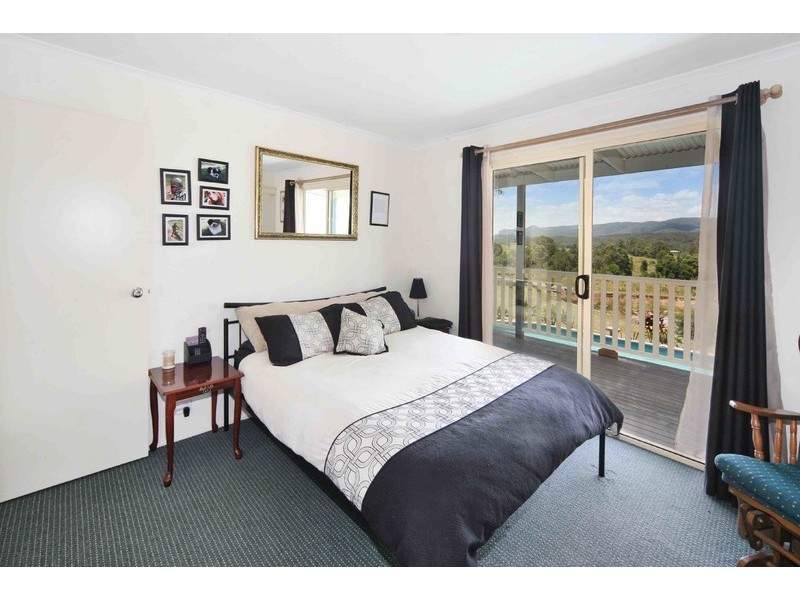7 Flindersia Drive, Traveston QLD 4570
