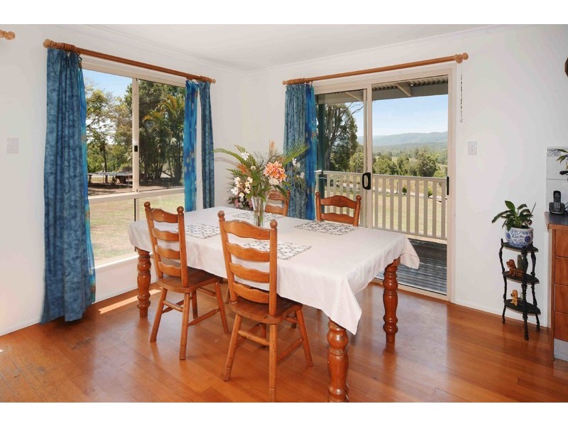 7 Flindersia Drive, Traveston QLD 4570